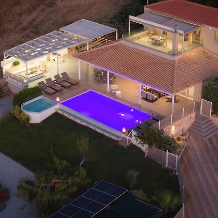 Alba Bianca Villa, Family Retreat With Heated Pool By Thinkvilla Hersonissos  Exterior photo