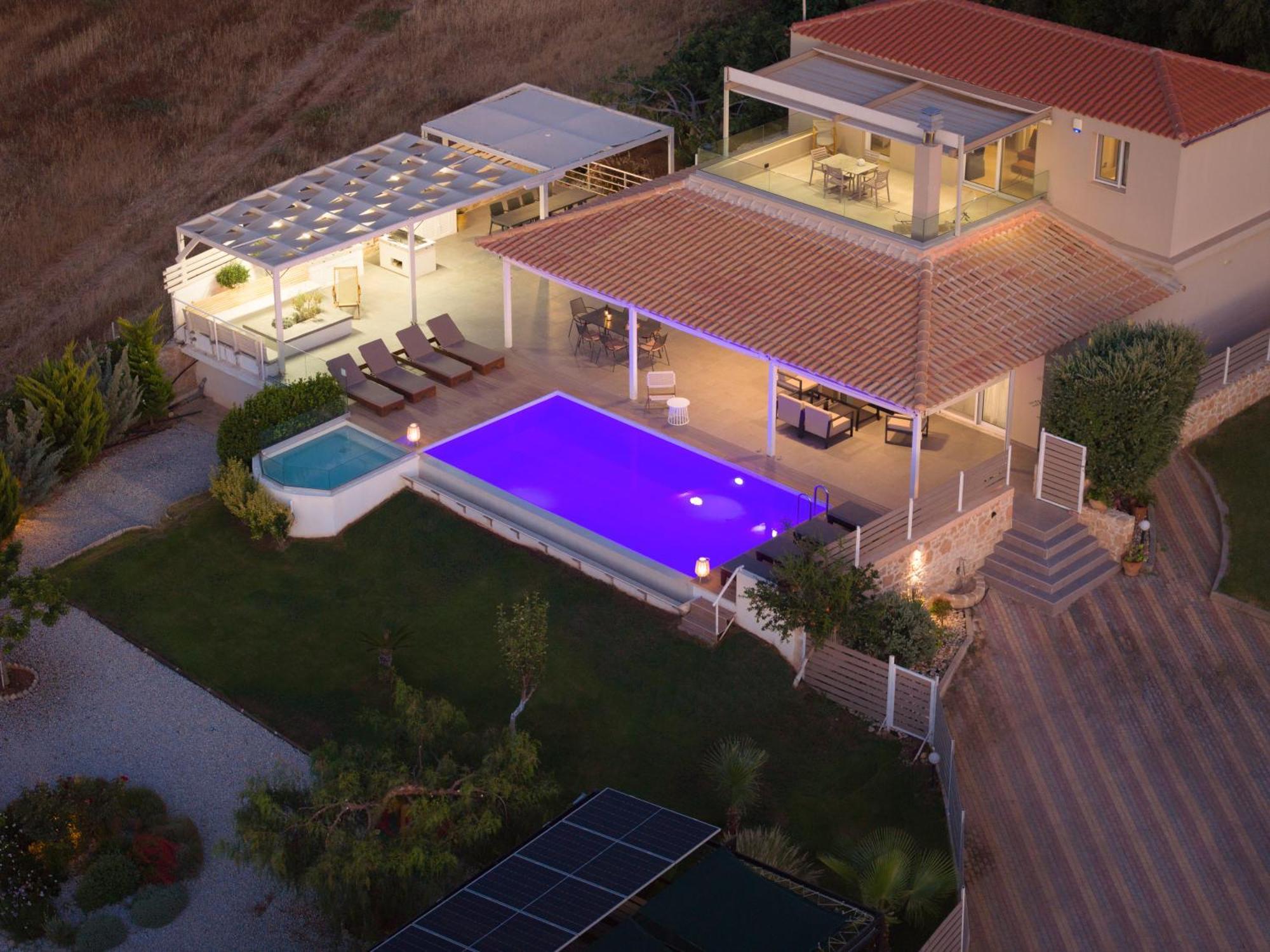 Alba Bianca Villa, Family Retreat With Heated Pool By Thinkvilla Hersonissos  Exterior photo